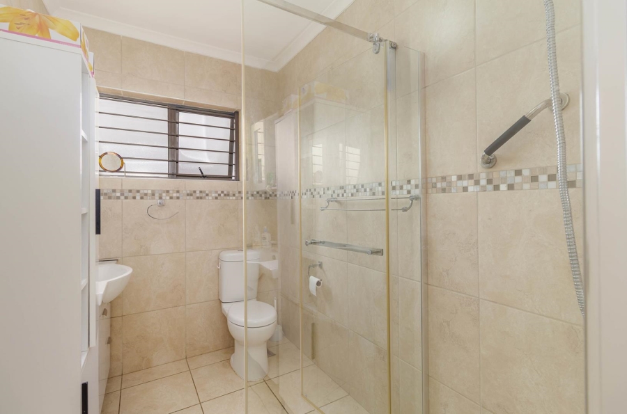 6 Bedroom Property for Sale in Tijgerhof Western Cape